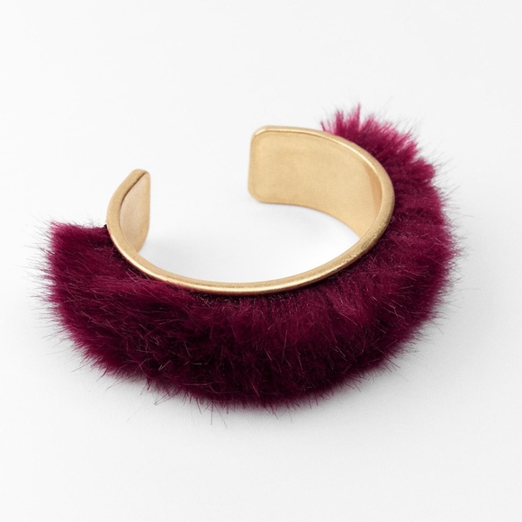 ara pack of three fur armbands bracelets limited edition NWT - Picture 7 of 8